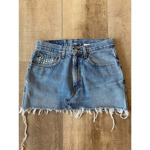 Levi's Denim Skirt 550 W31 With Pearl Detail on Back Pockets